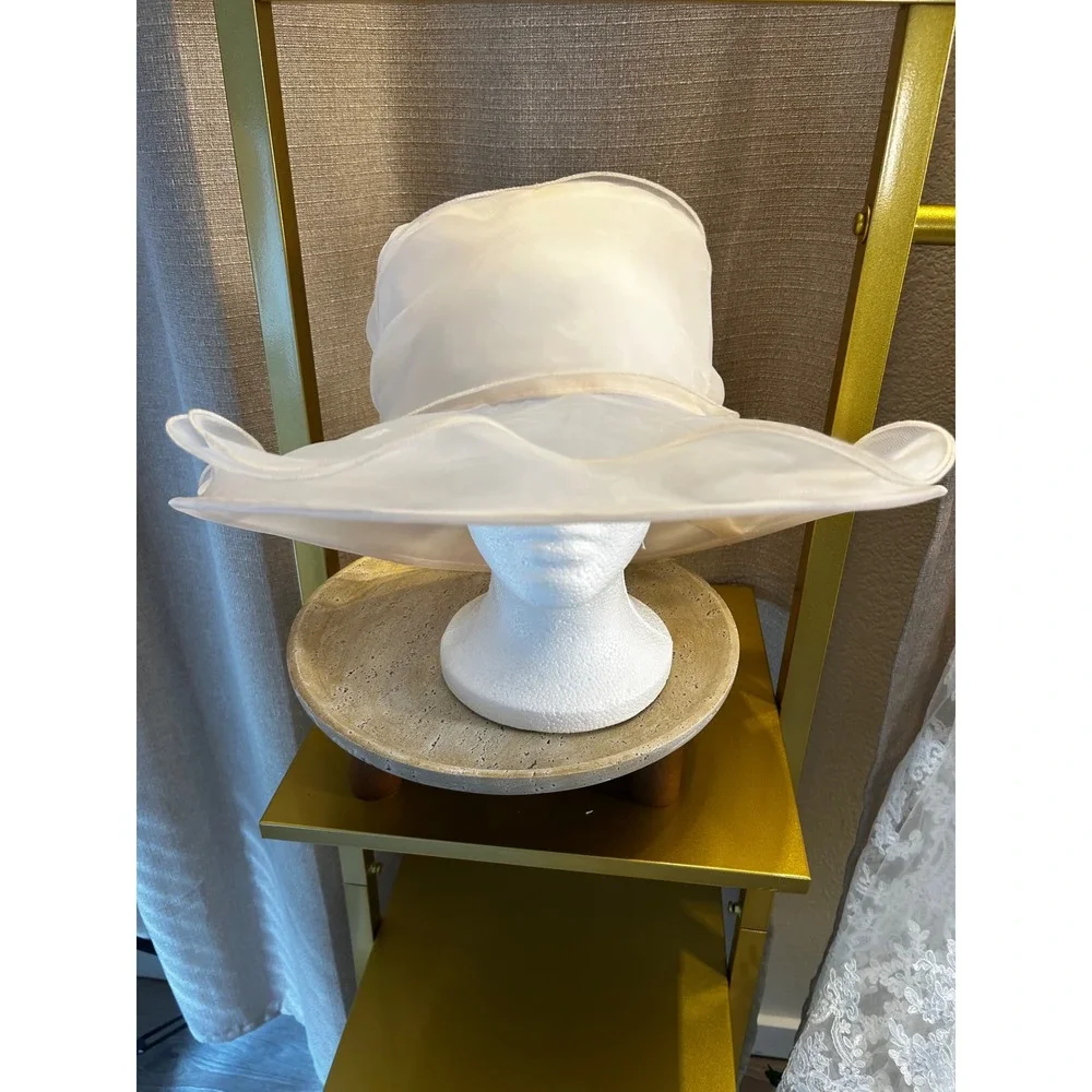 Women Blush Pink Sheer Organza Wide Brim Church Derby Hat Cream Floral Tea Party